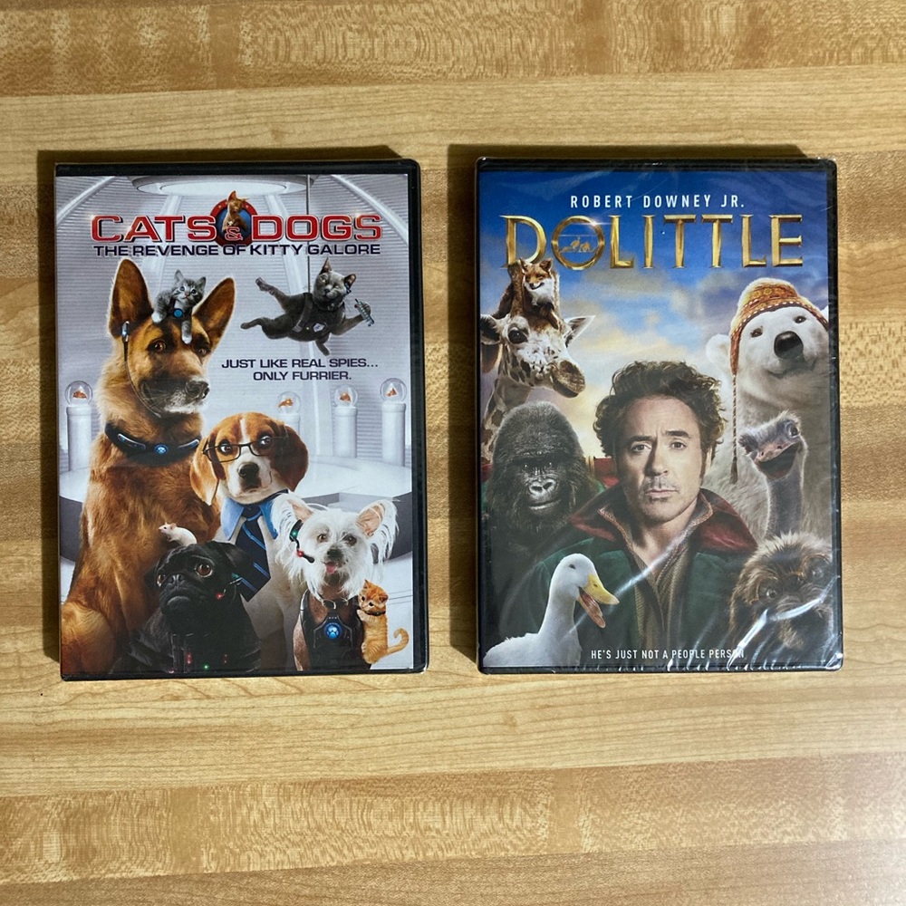 2 DVD Cats & Dogs  and Dolittle  NWOT